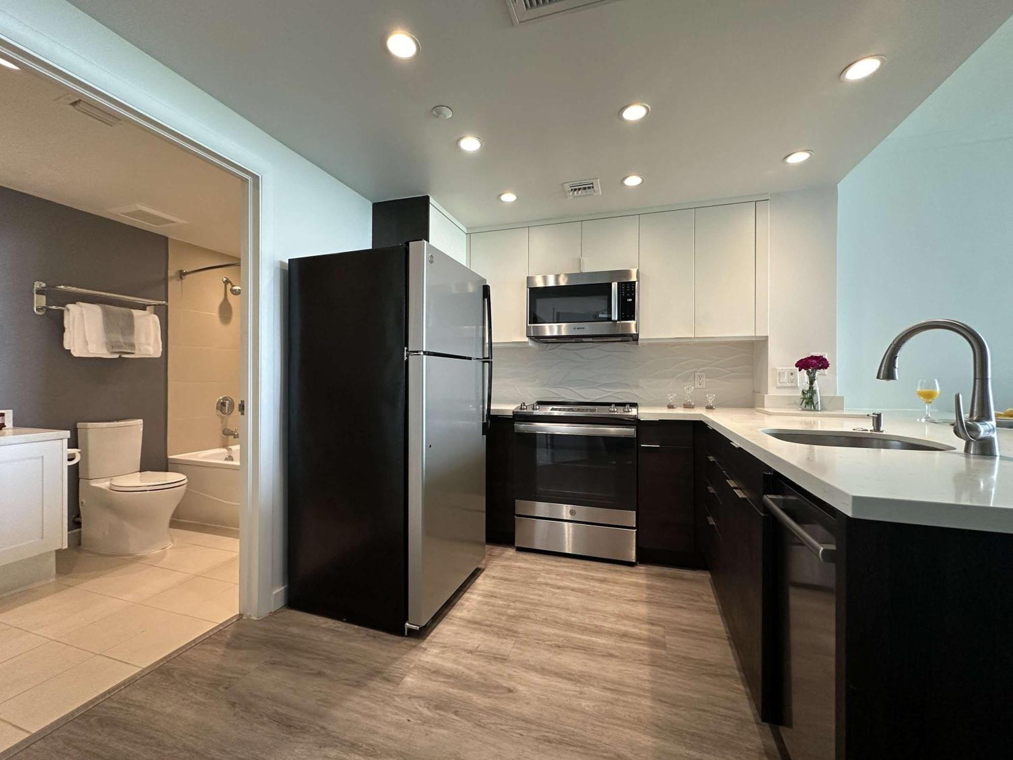 Apartment Mvr-kitchens Built For Long And Comfort